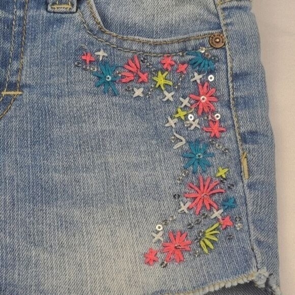 Vigoss Embroidered Floral Toddler Girls Adjustable Waist Shorts Jean Sz 4T - Picture 4 of 8